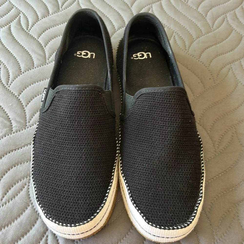 EUC -UGG Black/White Loafers Slip-Ons - Picture 2 of 7